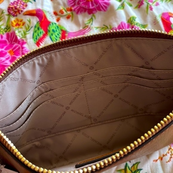 Brand New Michael Kors Genuine Leather Large Zip Clutch Wristlet in Luggage - Picture 10 of 11